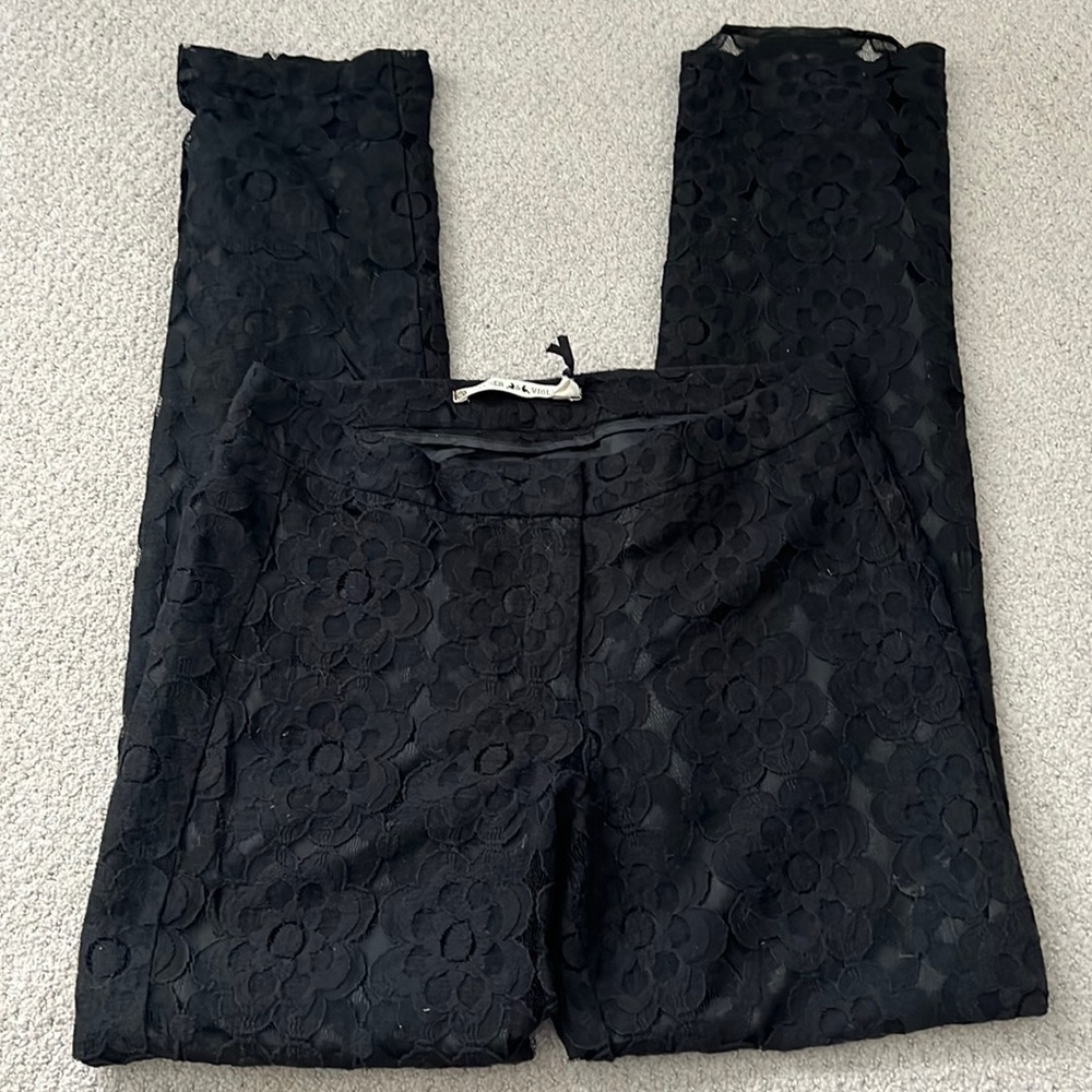 Chelsea & Violet black lace lined flat front pants Sz S
